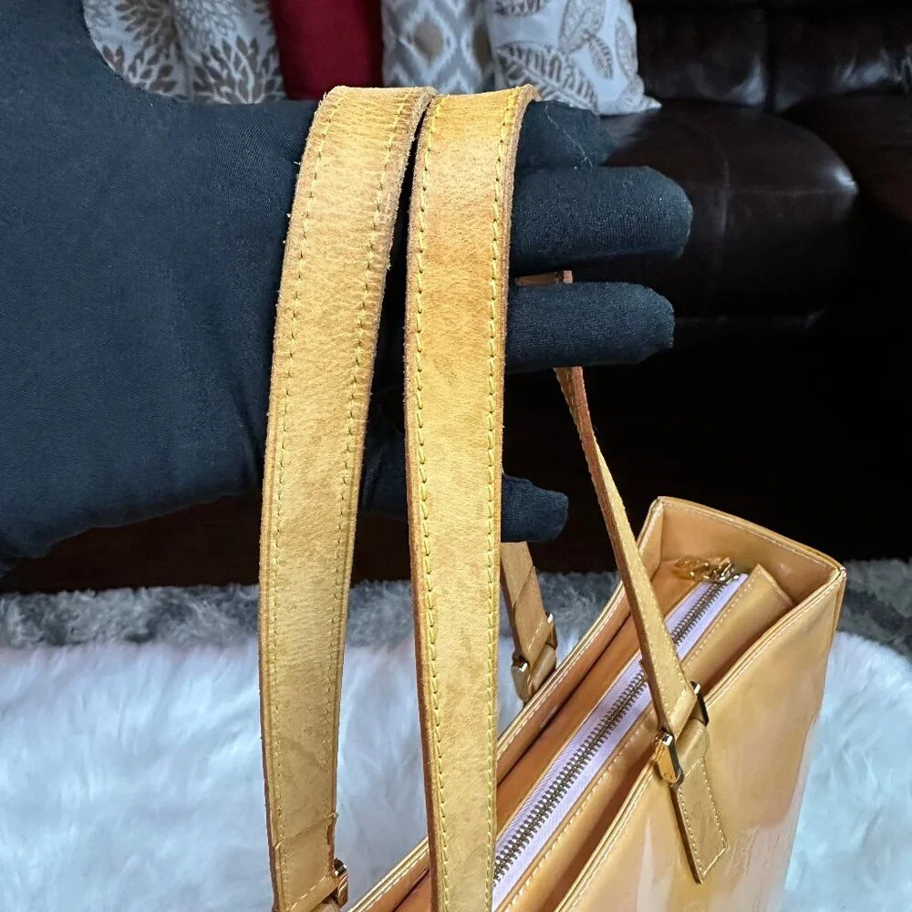 ❌SOLD❌ Authentic Louis Vuitton Monogram Vernis Columbus Tote Bag - Picture 9 of 16
